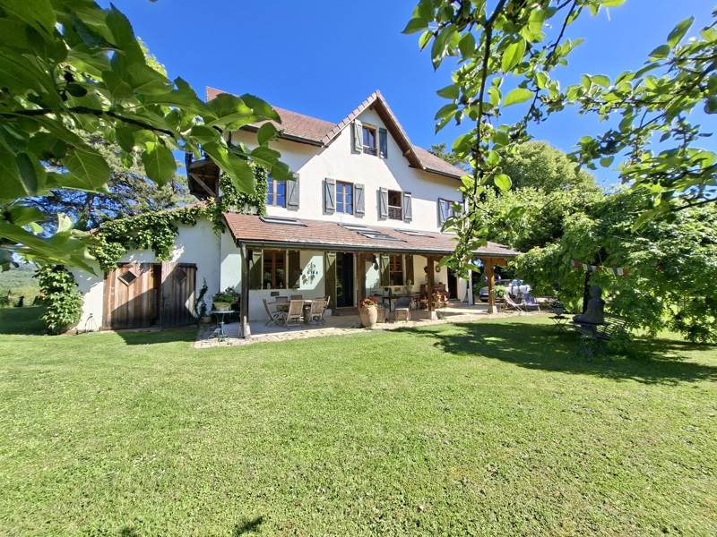 Vente Maison YENNE - 8 pièces -277 m² - (73170)