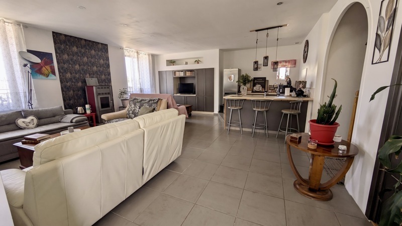 Vente Maison MONTFERRAT - 7 pièces -200 m² - (38620)
