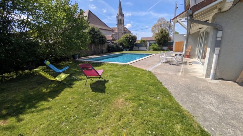 Vente Maison MONTFERRAT - 7 pièces -200 m² - (38620)