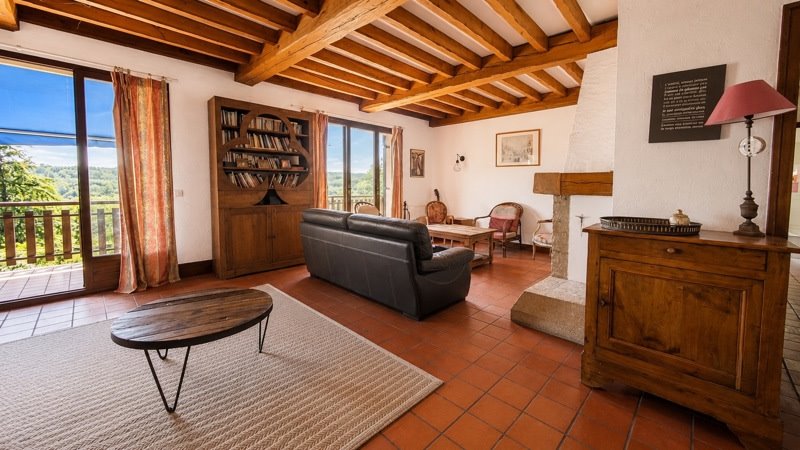 Vente Maison LA TOUR DU PIN - 8 pièces -215 m² - (38110)