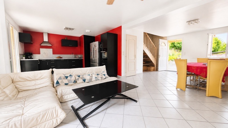 Vente Maison ST SAVIN - 5 pièces -106 m² - (38300)