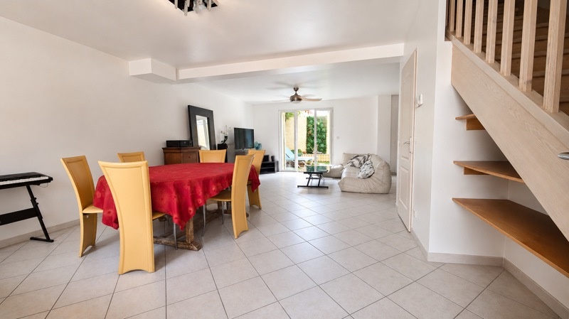 Vente Maison ST SAVIN - 5 pièces -106 m² - (38300)