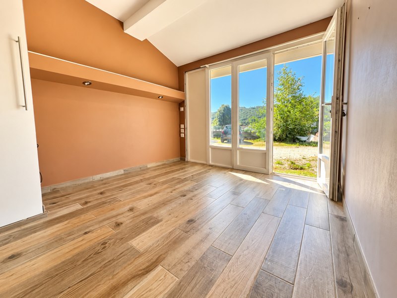Vente Maison MOTTIER - 6 pièces -104 m² - (38260)