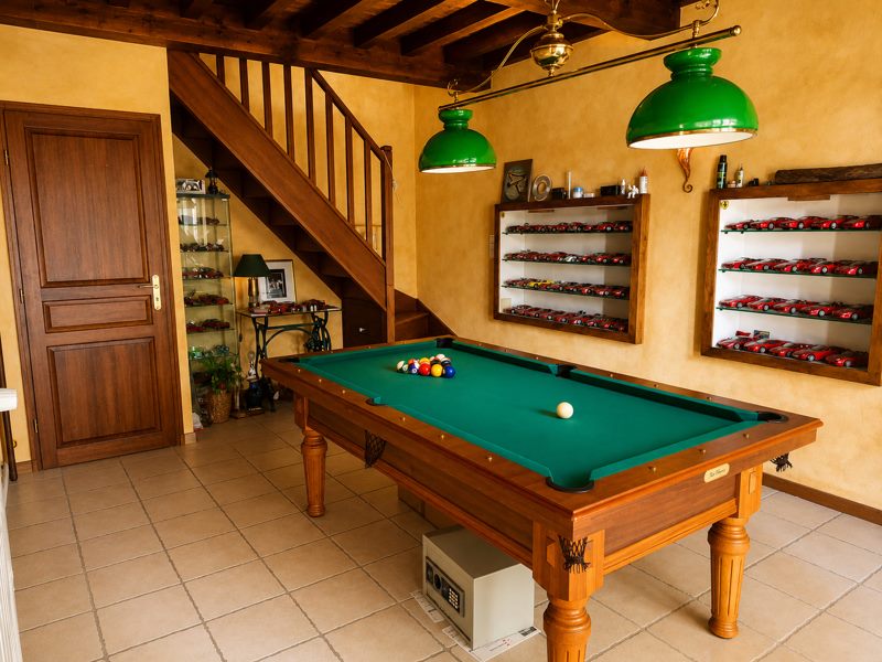 Vente Maison ST BAUDILLE DE LA TOUR - 8 pièces -200 m² - (38118)