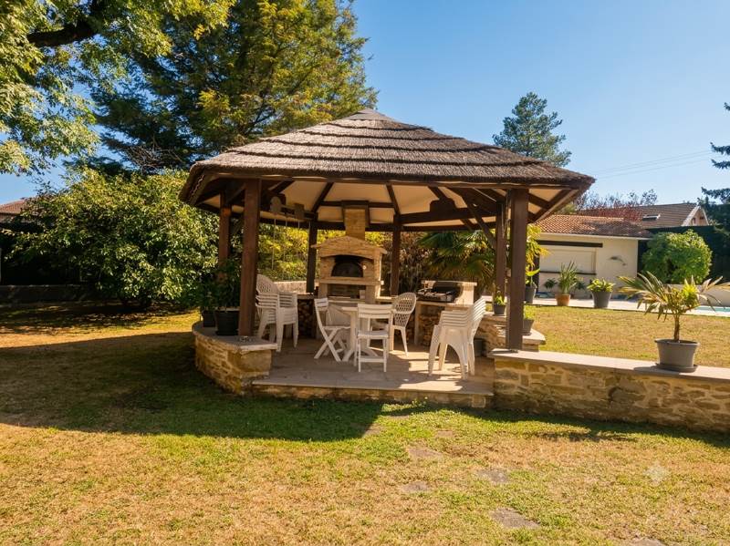 Vente Maison ST BAUDILLE DE LA TOUR - 8 pièces -200 m² - (38118)