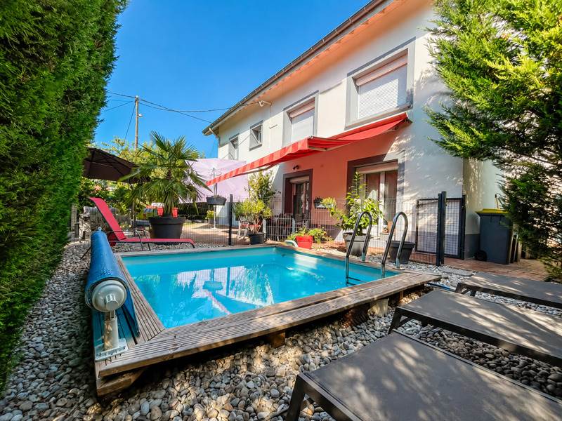 Vente Maison VOIRON - 7 pièces -134 m² - (38500)