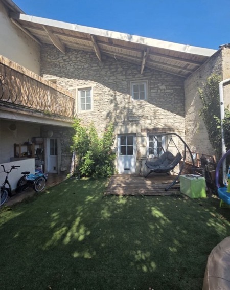 Vente Maison MONTALIEU VERCIEU - 5 pièces -145 m² - (38390)