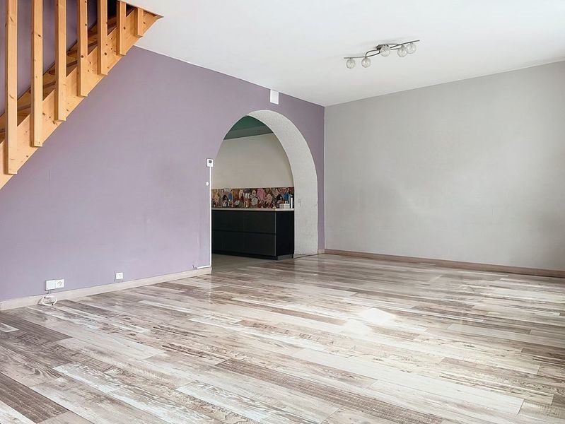 Maison 5 pièces 136 m² · à Bourgoin-Jallieu · 136 m² · 215 000 €
