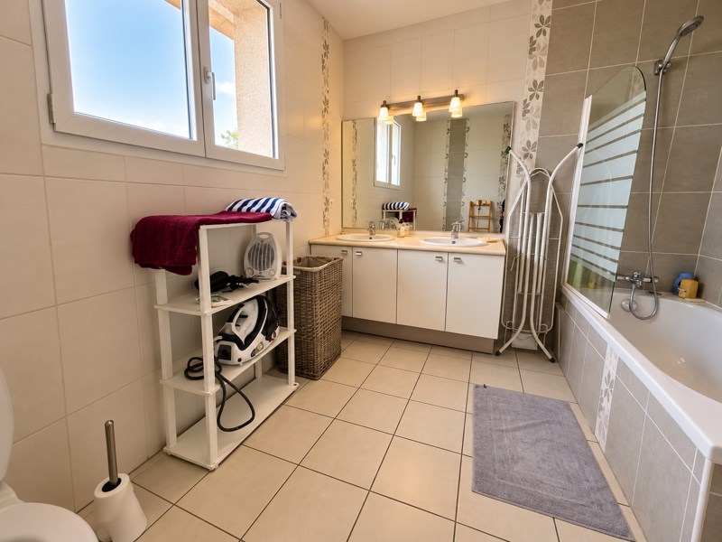Vente Maison Janneyrias - 5 pièces -129 m² - (38280)