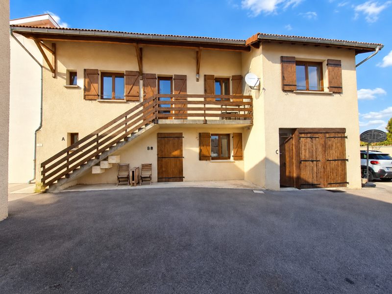 Immeuble 150 m² · à Colombier-Saugnieu · 150 m² · 380 000 €