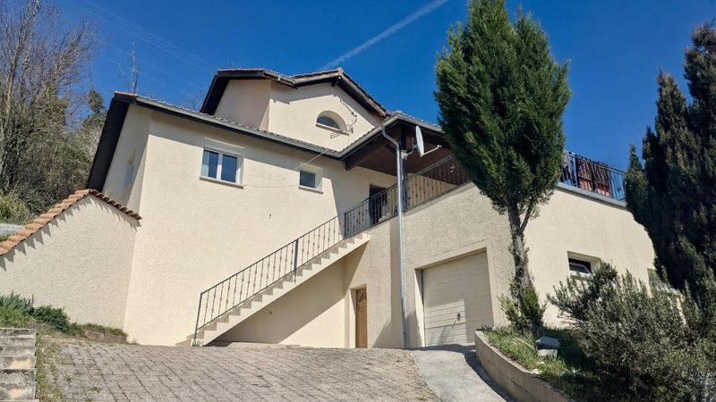 Vente Maison LA TOUR DU PIN - 5 pièces -137 m² - (38110)