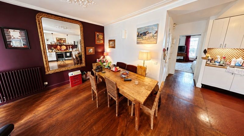 Vente Appartement Paris - 4 pièces -101 m² - (75009)