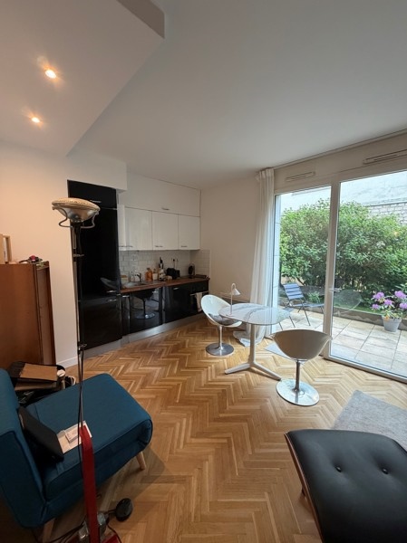 Appartement 1 pièce 31 m² · à Paris 15 · 31 m² · 350 000 €