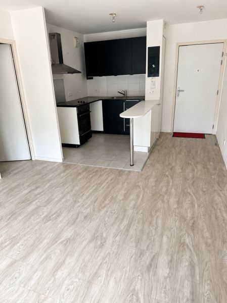 Vente Appartement FLEURY MEROGIS - 2 pièces -39 m² - (91700)