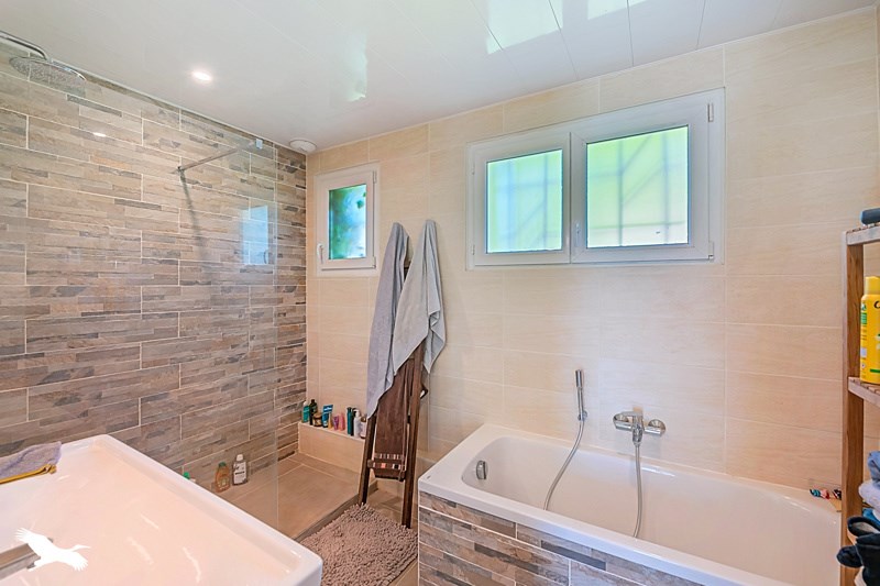Vente Maison LE PIAN MEDOC - 6 pièces -120 m² - (33290)