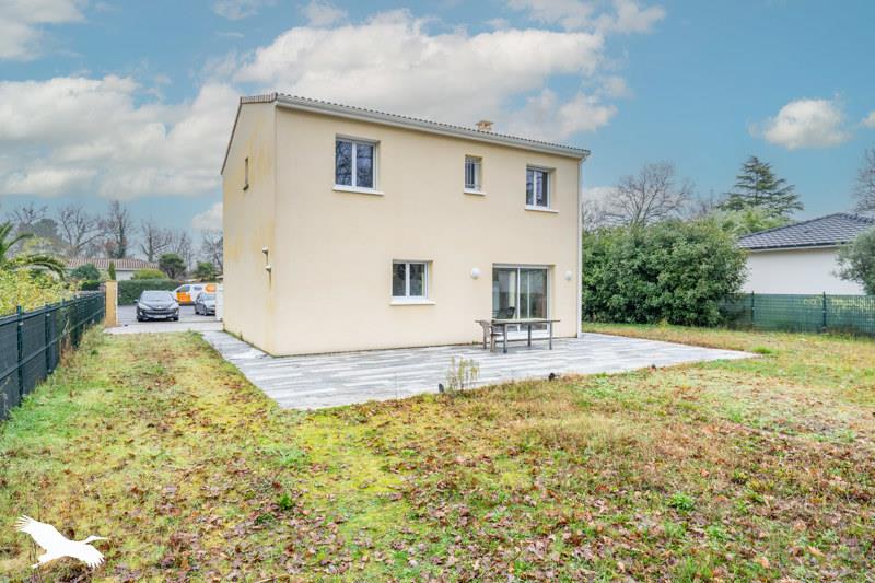 Vente Maison ARSAC - 5 pièces -122 m² - (33460)