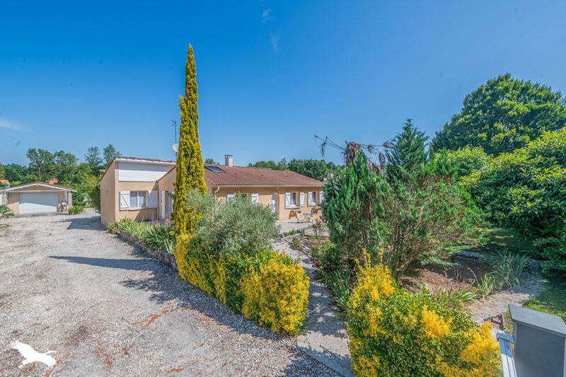 Vente Maison LE PIAN MEDOC - 5 pièces -152 m² - (33290)