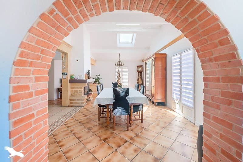 Vente Maison LE PIAN MEDOC - 5 pièces -152 m² - (33290)