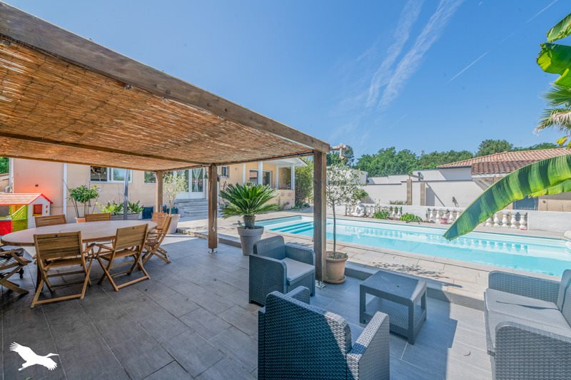 Vente Maison LE PIAN MEDOC - 5 pièces -152 m² - (33290)