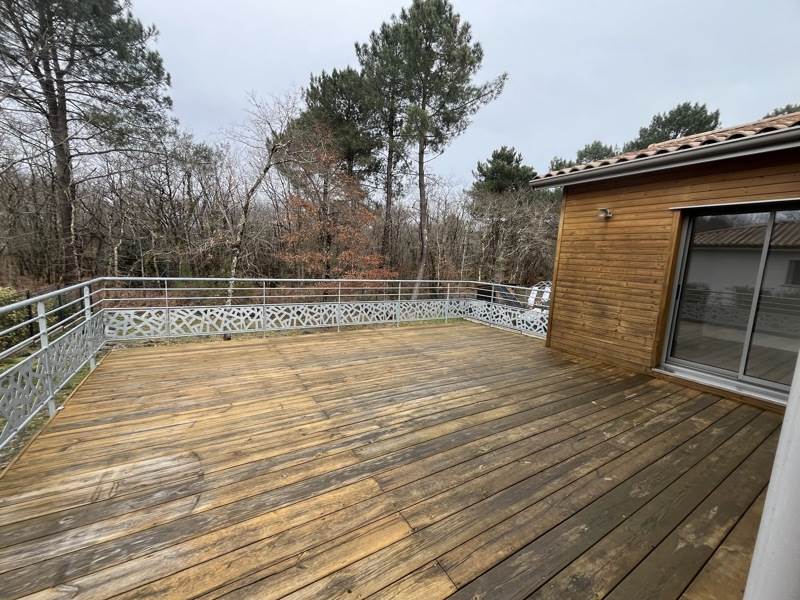 Vente Maison LE PIAN MEDOC - 5 pièces -98 m² - (33290)