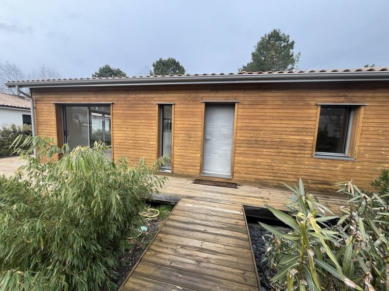 Vente Maison LE PIAN MEDOC - 5 pièces -98 m² - (33290)
