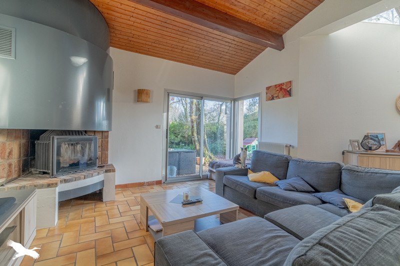 Vente Maison LE TAILLAN MEDOC - 7 pièces -188 m² - (33320)