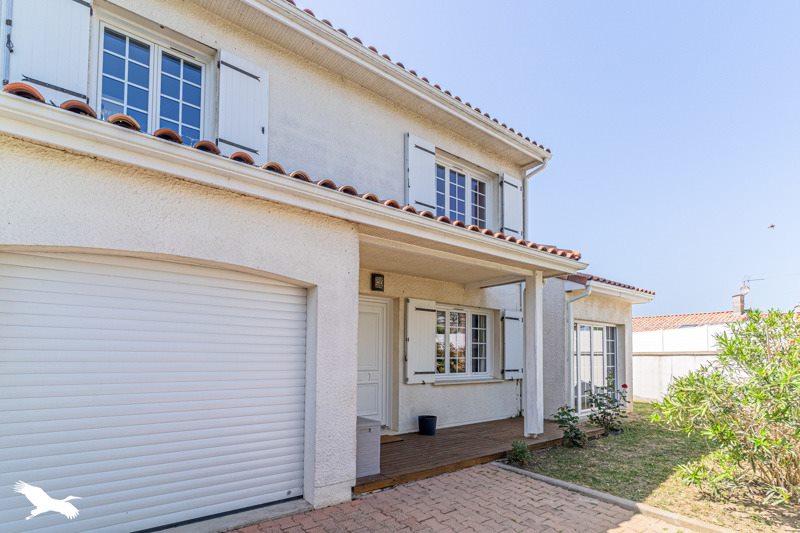 Vente Maison LE TAILLAN MEDOC - 5 pièces -117 m² - (33320)