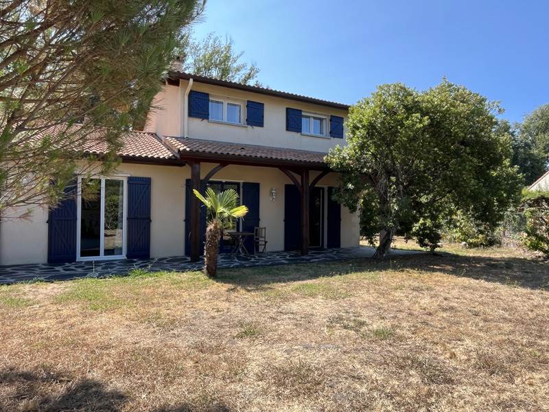 Vente Maison ARSAC - 6 pièces -150 m² - (33460)