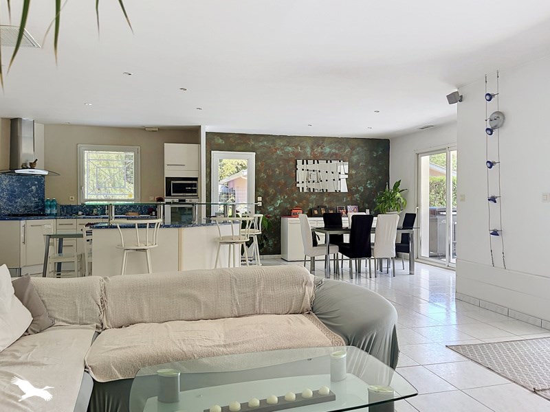 Vente Maison LE TAILLAN MEDOC - 5 pièces -145 m² - (33320)