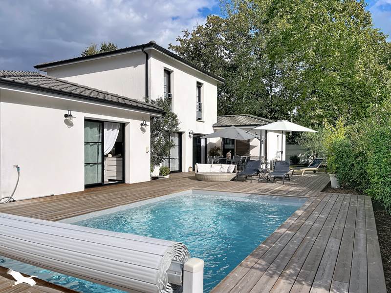 Maison 6 pièces 135 m² · au Taillan-Médoc · 135 m² · 598 500 €