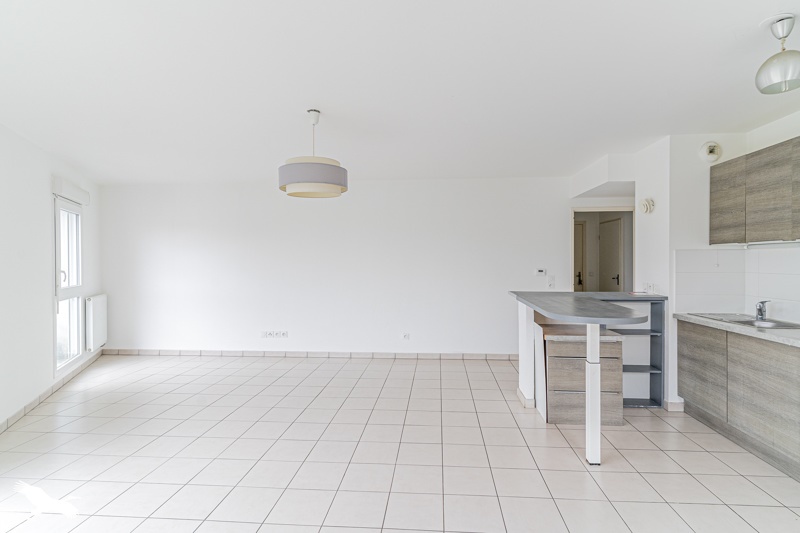 Vente Appartement LE HAILLAN - 6 pièces -86 m² - (33185)