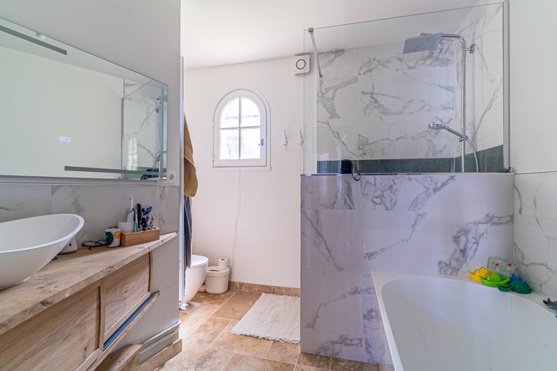 Vente Maison LE HAILLAN - 5 pièces -106 m² - (33185)