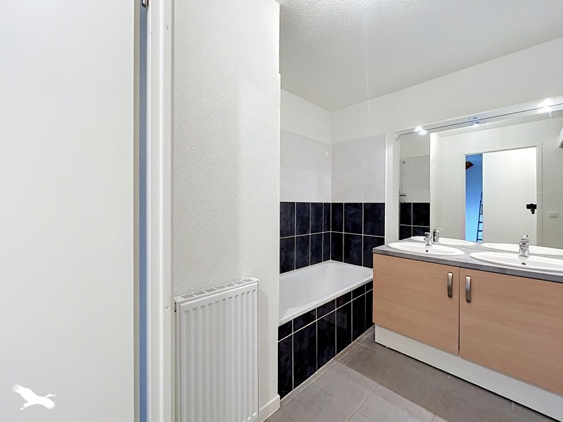 Vente Appartement LE HAILLAN - 3 pièces -67 m² - (33185)