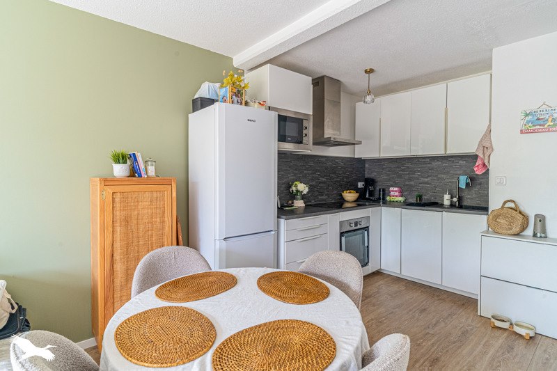 Vente Appartement LE HAILLAN - 2 pièces -40 m² - (33185)