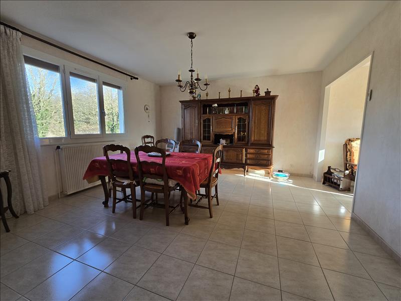 Vente Maison JONZAC - 4 pièces -95 m² - (17500)