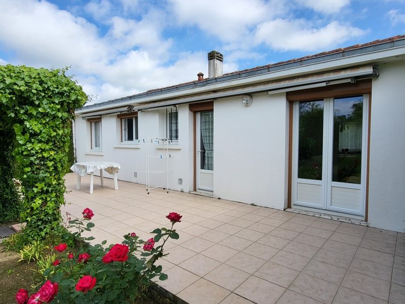 Vente Maison JONZAC - 4 pièces -95 m² - (17500)