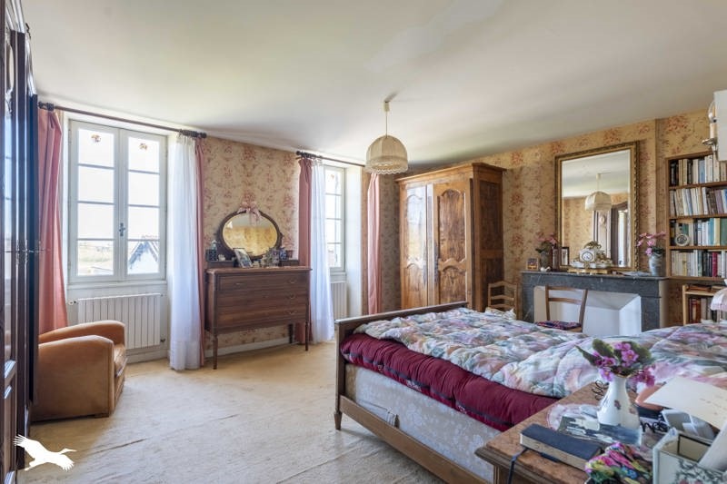 Vente Maison CHAMPAGNAC - 6 pièces -170 m² - (17500)