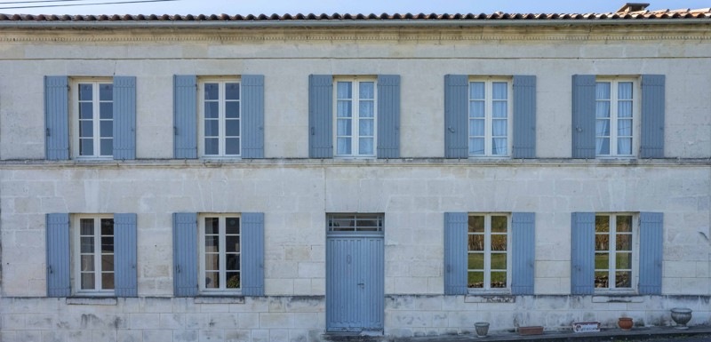 Vente Maison CHAMPAGNAC - 6 pièces -170 m² - (17500)