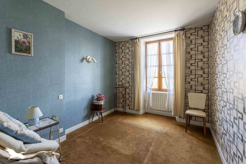 Vente Maison CHAMPAGNAC - 6 pièces -170 m² - (17500)