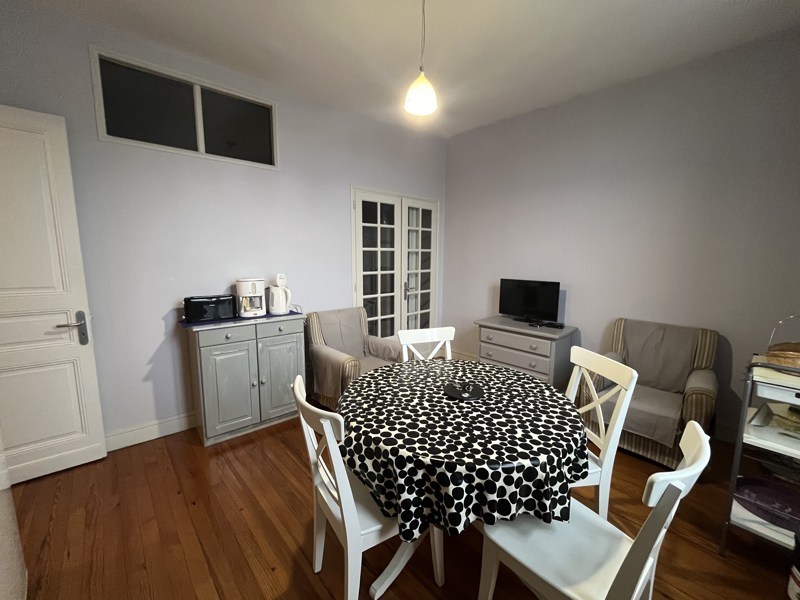 Vente Immeuble JONZAC - -  146 m² - (17500)