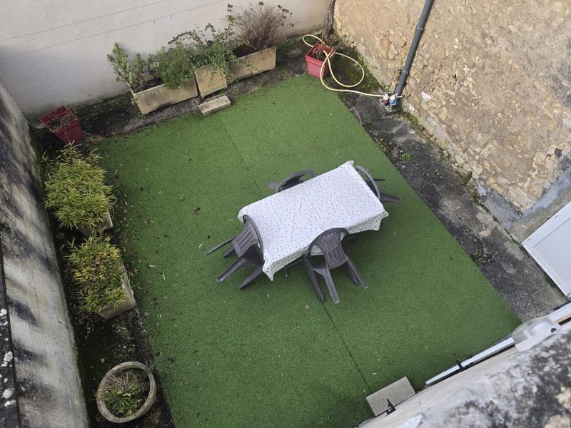 Vente Immeuble JONZAC - -  146 m² - (17500)