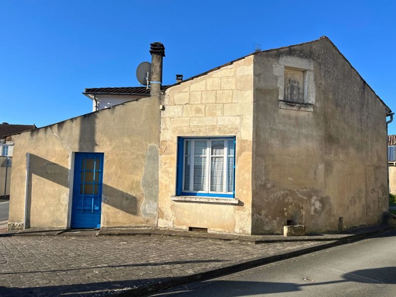 Vente Maison ST GERMAIN DE LUSIGNAN - 4 pièces -70 m² - (17500)