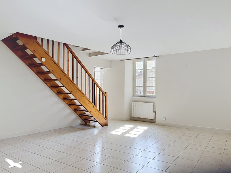 Vente Immeuble JONZAC - -  201 m² - (17500)