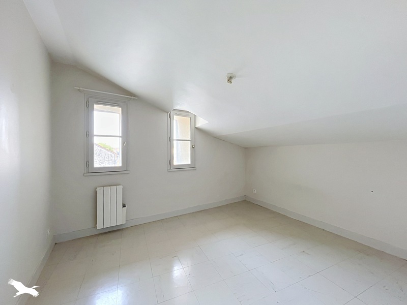 Vente Immeuble JONZAC - -  201 m² - (17500)