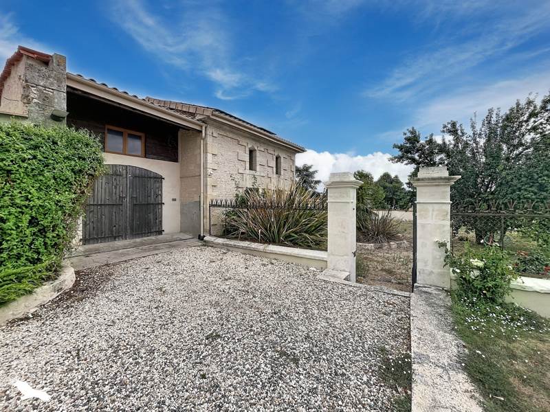 Vente Maison MORTIERS - 8 pièces -369 m² - (17500)