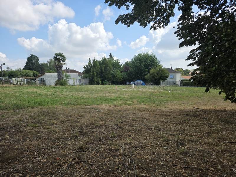 Vente Terrain JONZAC - -396 m² - (17500)