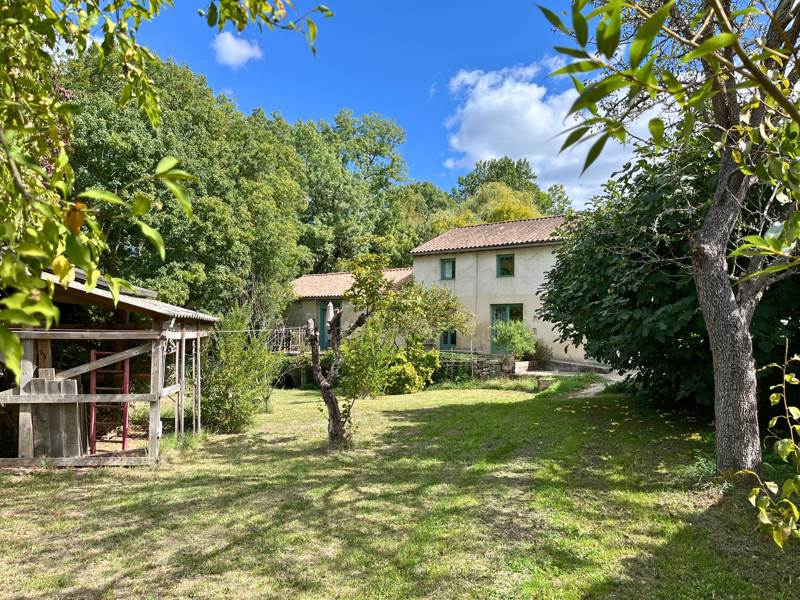 Vente Maison MOSNAC - 6 pièces -208 m² - (17240)