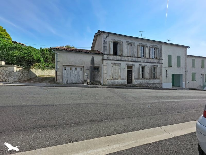 Maison 3 pièces 156 m² · à Saint-Maigrin · 156 m² · 77 420 €