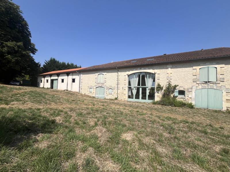 Vente Maison Mortiers - 6 pièces -186 m² - (17500)