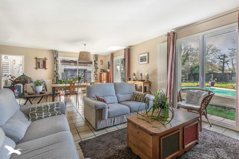Vente Maison ST MEDARD EN JALLES - 6 pièces -120 m² - (33160)
